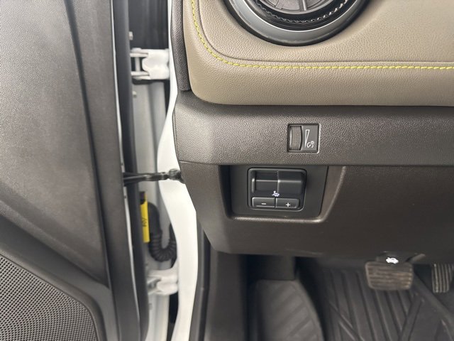 Used 2023 Chevrolet Colorado ZR2 w/ ZR2 Convenience Package III image 22