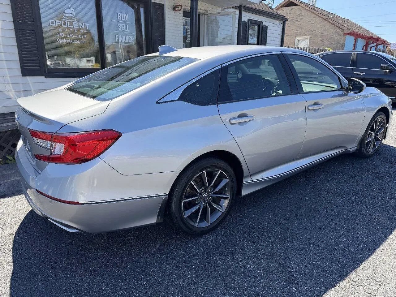 Used 2021 Honda Accord EX-L image 10