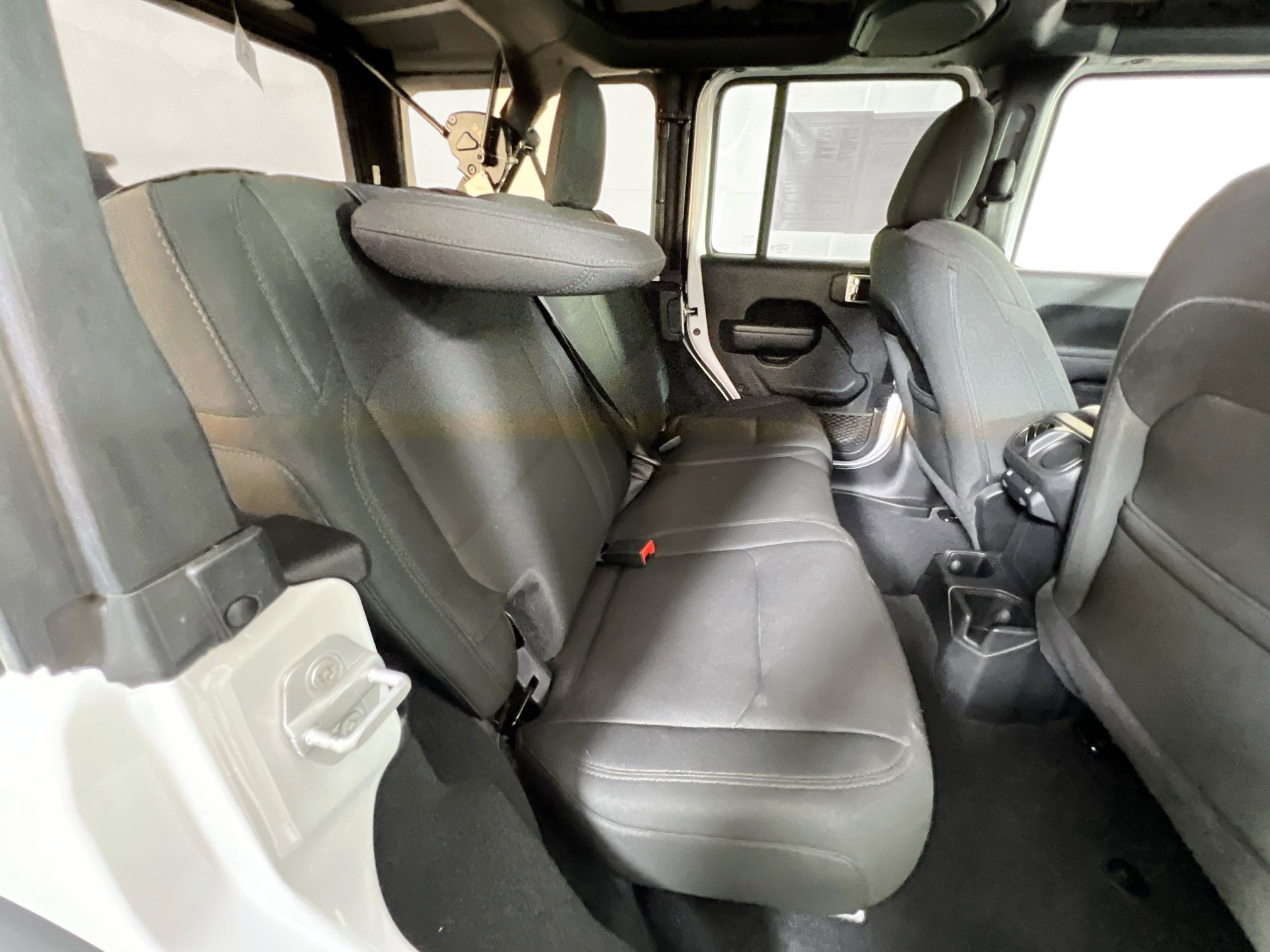 Used 2022 Jeep Wrangler Unlimited Sport image 23