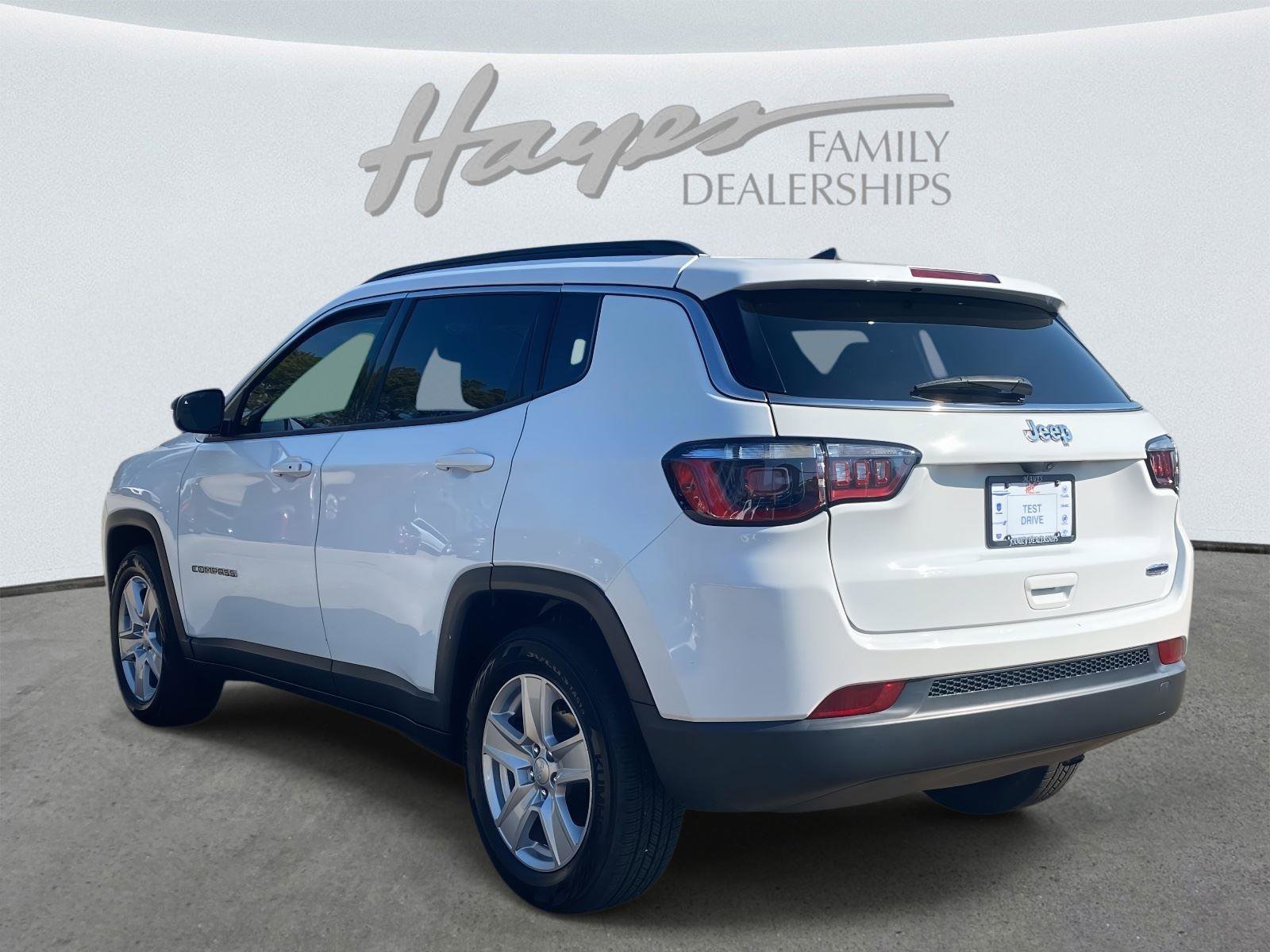 Certified 2022 Jeep Compass Latitude image 7