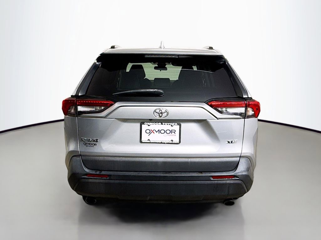 Certified 2020 Toyota RAV4 XLE Premium FWD image 6