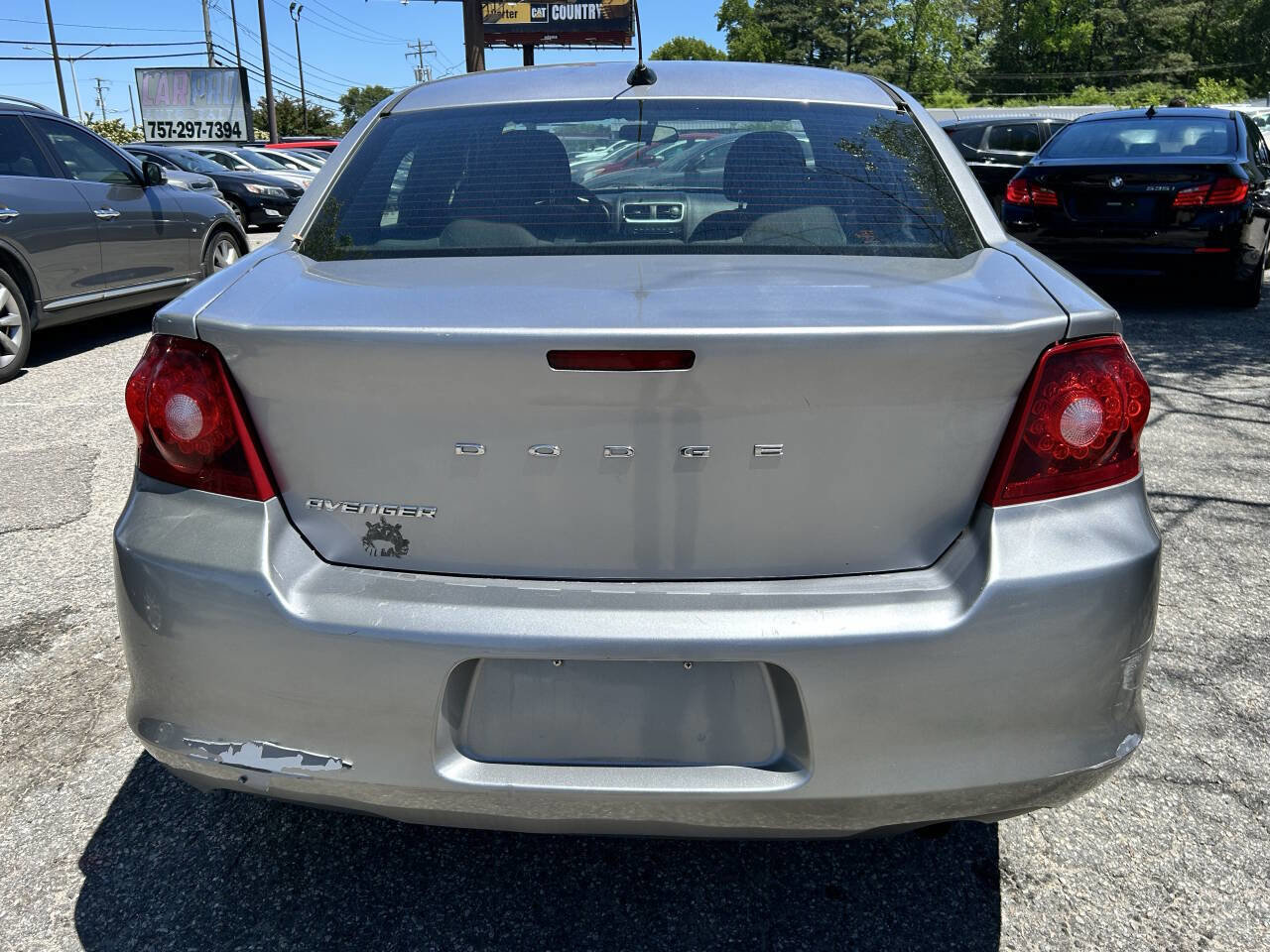 Used 2013 Dodge Avenger SE FWD image 9