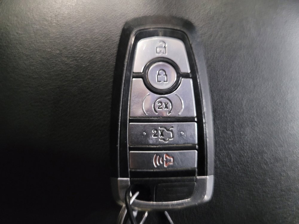 Used 2019 Ford Edge SEL w/ Equipment Group 201A AWD/4WD image 32