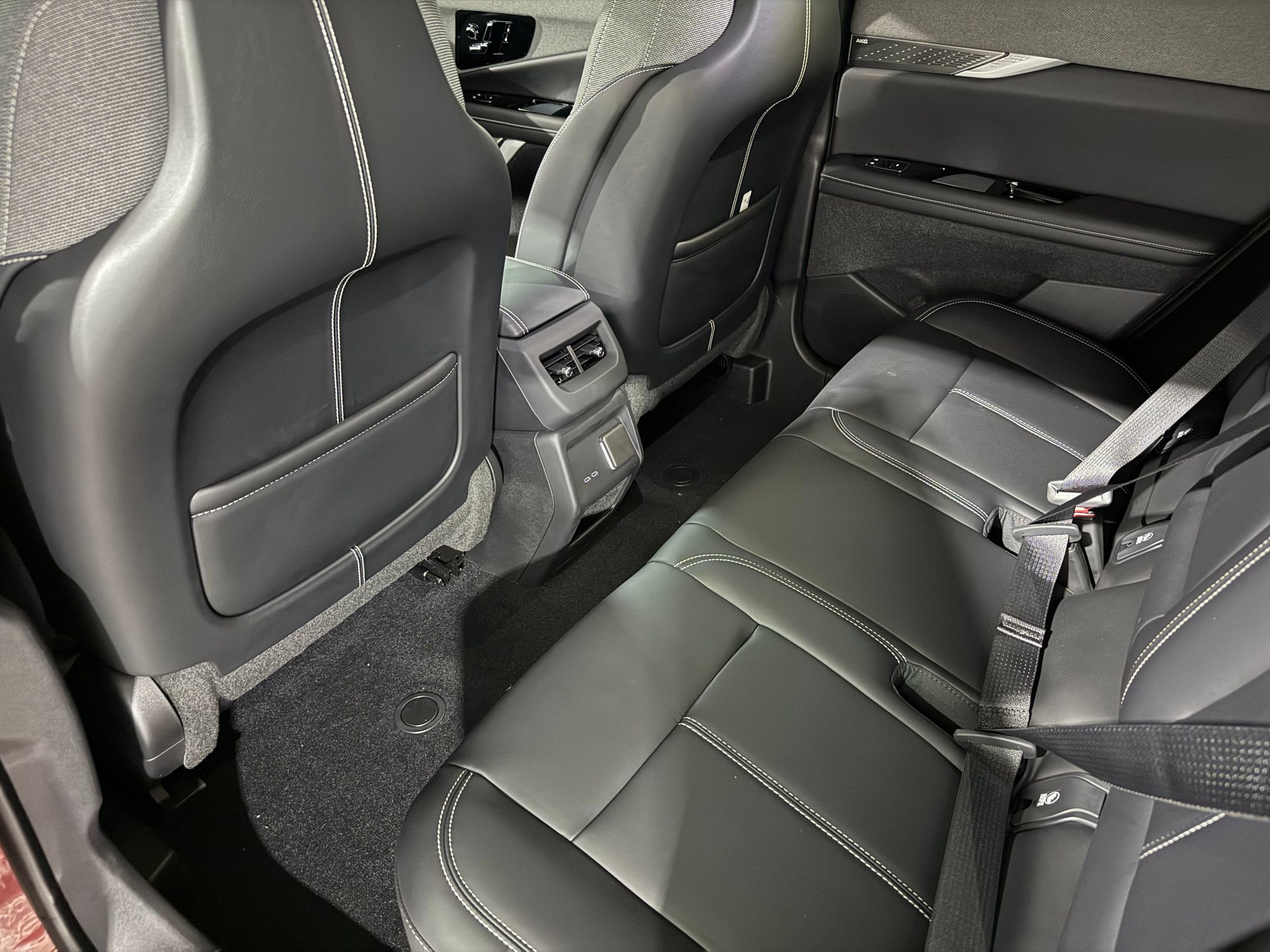 New 2026 Cadillac Optiq Sport 1 image 16