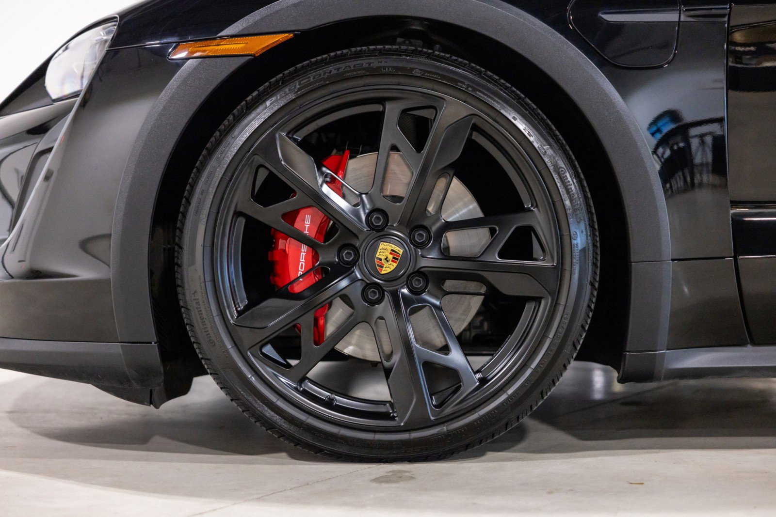 Used 2024 Porsche Taycan 4S image 19