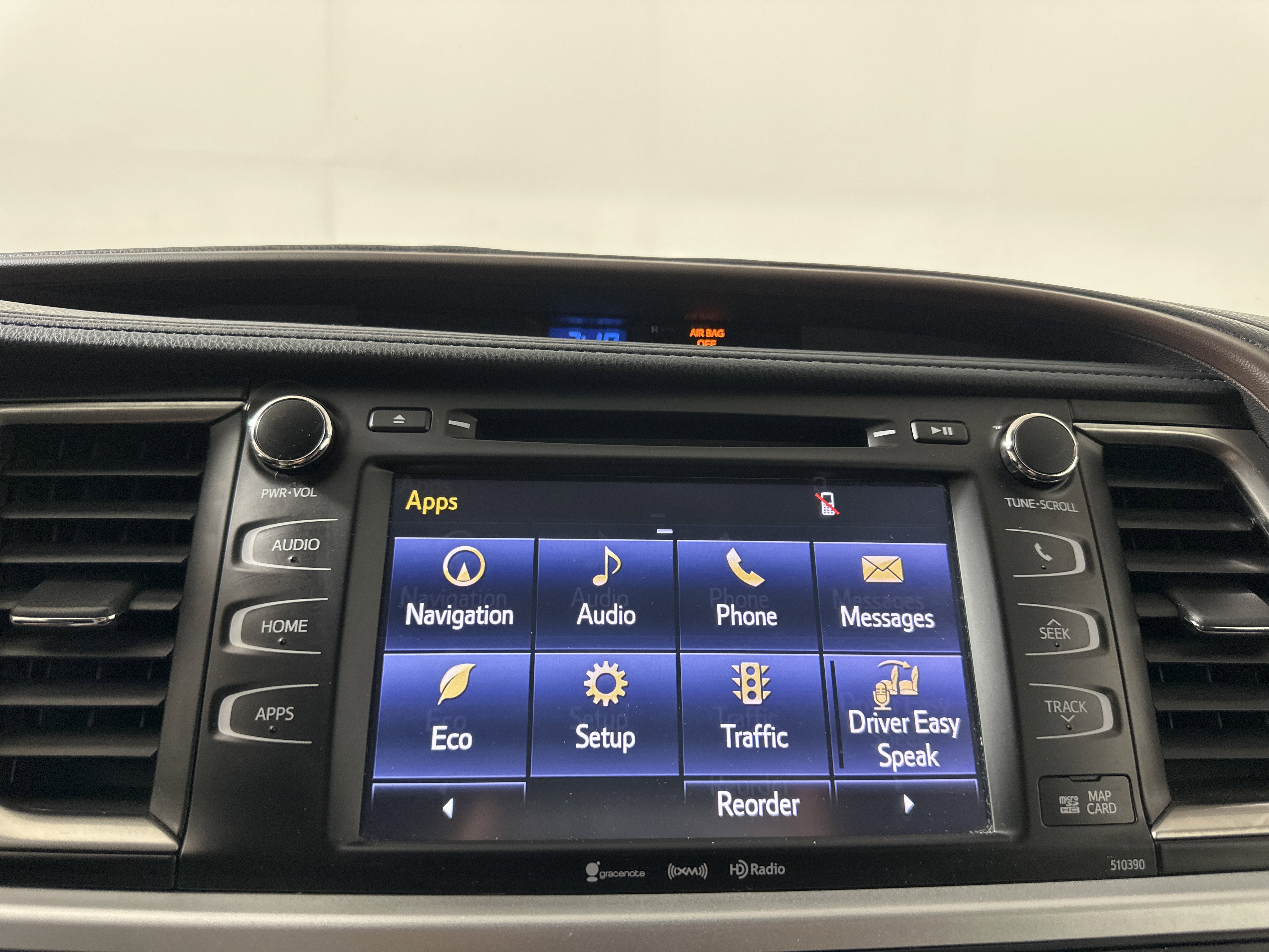 Used 2019 Toyota Highlander AWD V6 image 16