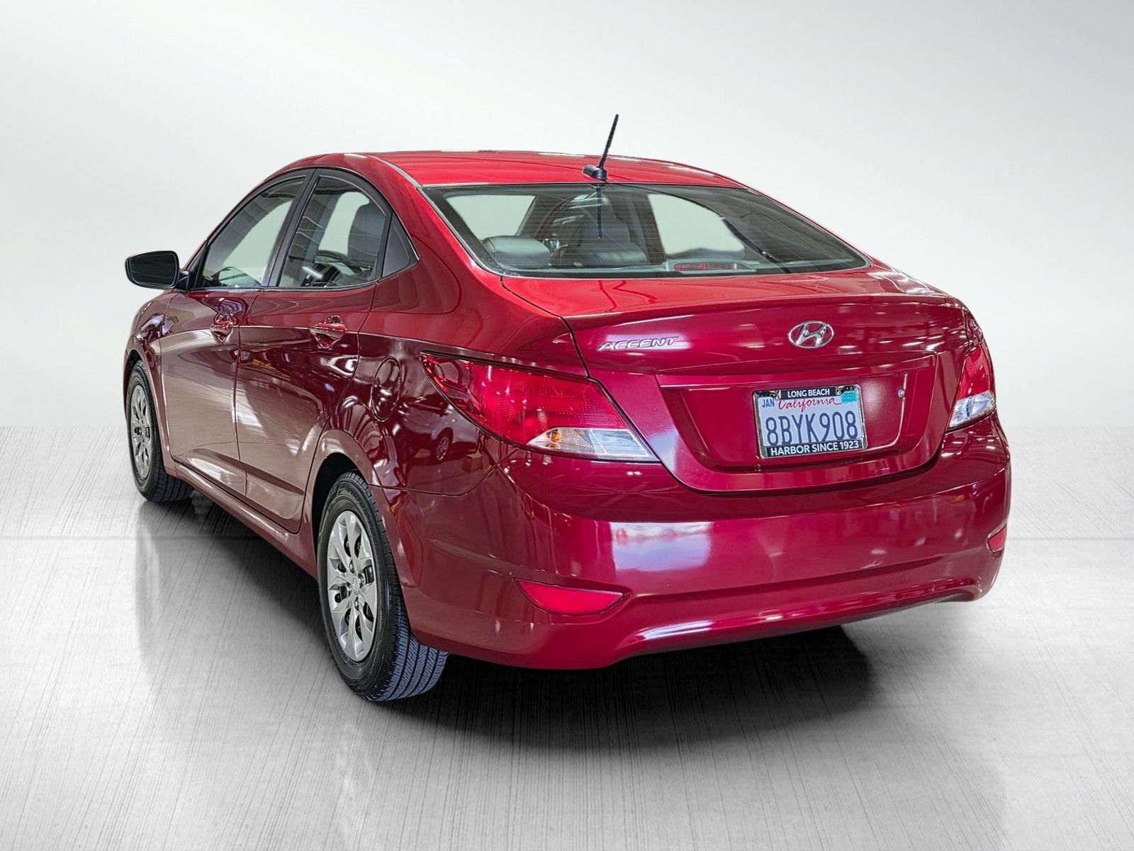 Used 2017 Hyundai Accent SE image 5