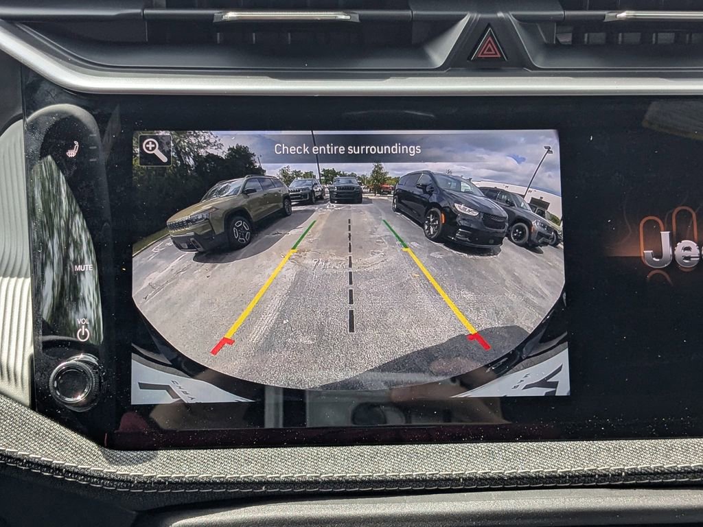 New 2026 Jeep Cherokee Laredo image 30