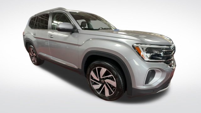Certified 2025 Volkswagen Atlas SEL AWD/4WD image 2