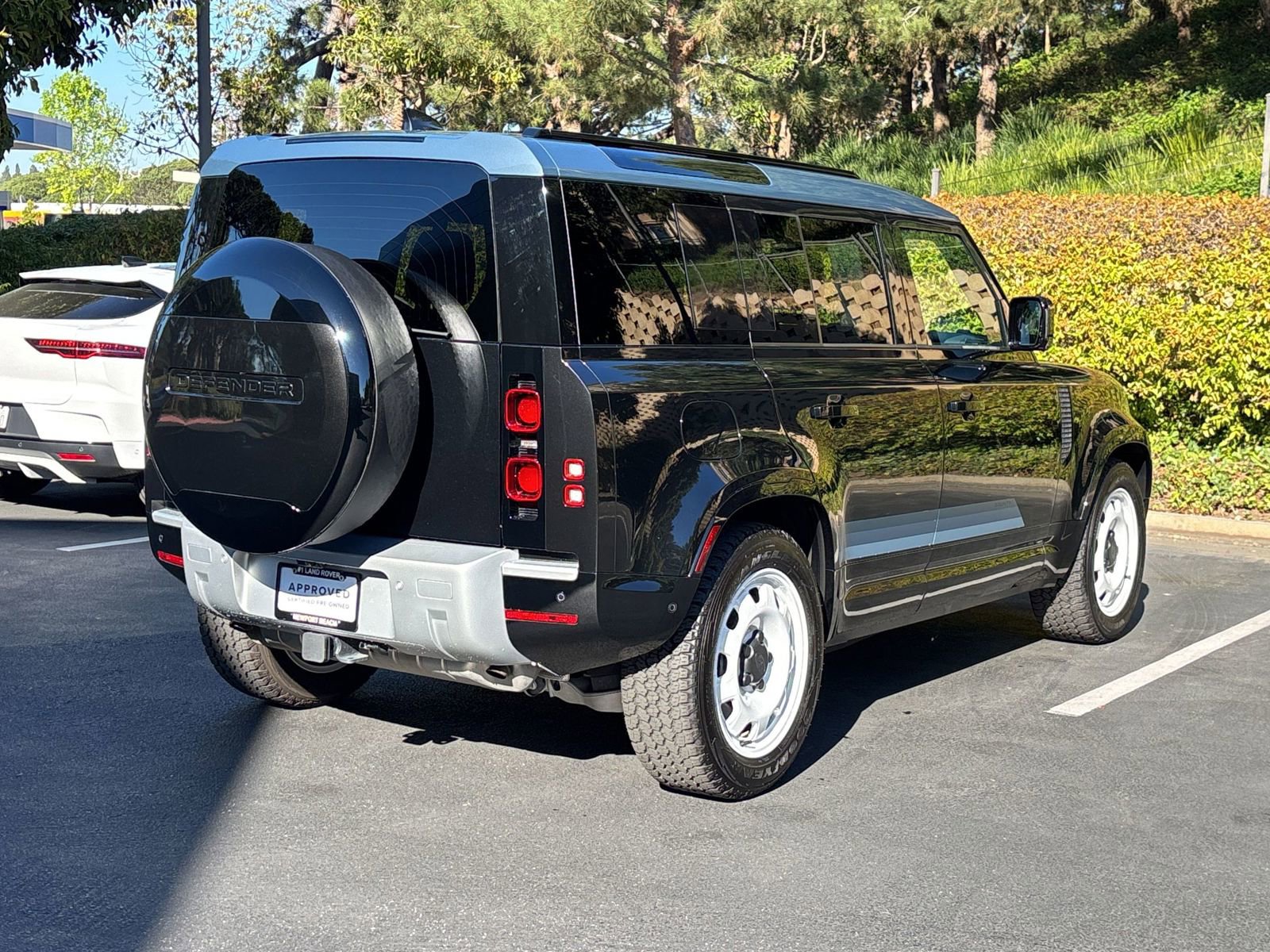 Certified 2025 Land Rover Defender 110 S image 9