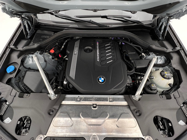 Certified 2025 BMW X4 M40i w/ Premium Package AWD/4WD image 27