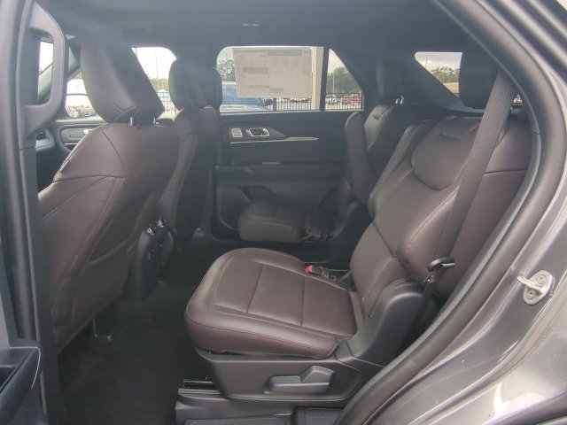 New 2026 Ford Explorer Platinum RWD image 15