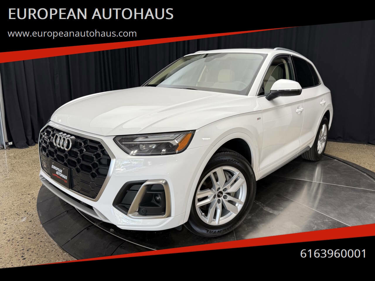 Used 2024 Audi Q5 2.0T Premium w/ Convenience Package AWD/4WD image 1