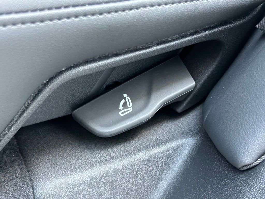 Certified 2025 Audi SQ5 Premium Plus w/ Premium Plus Package image 64