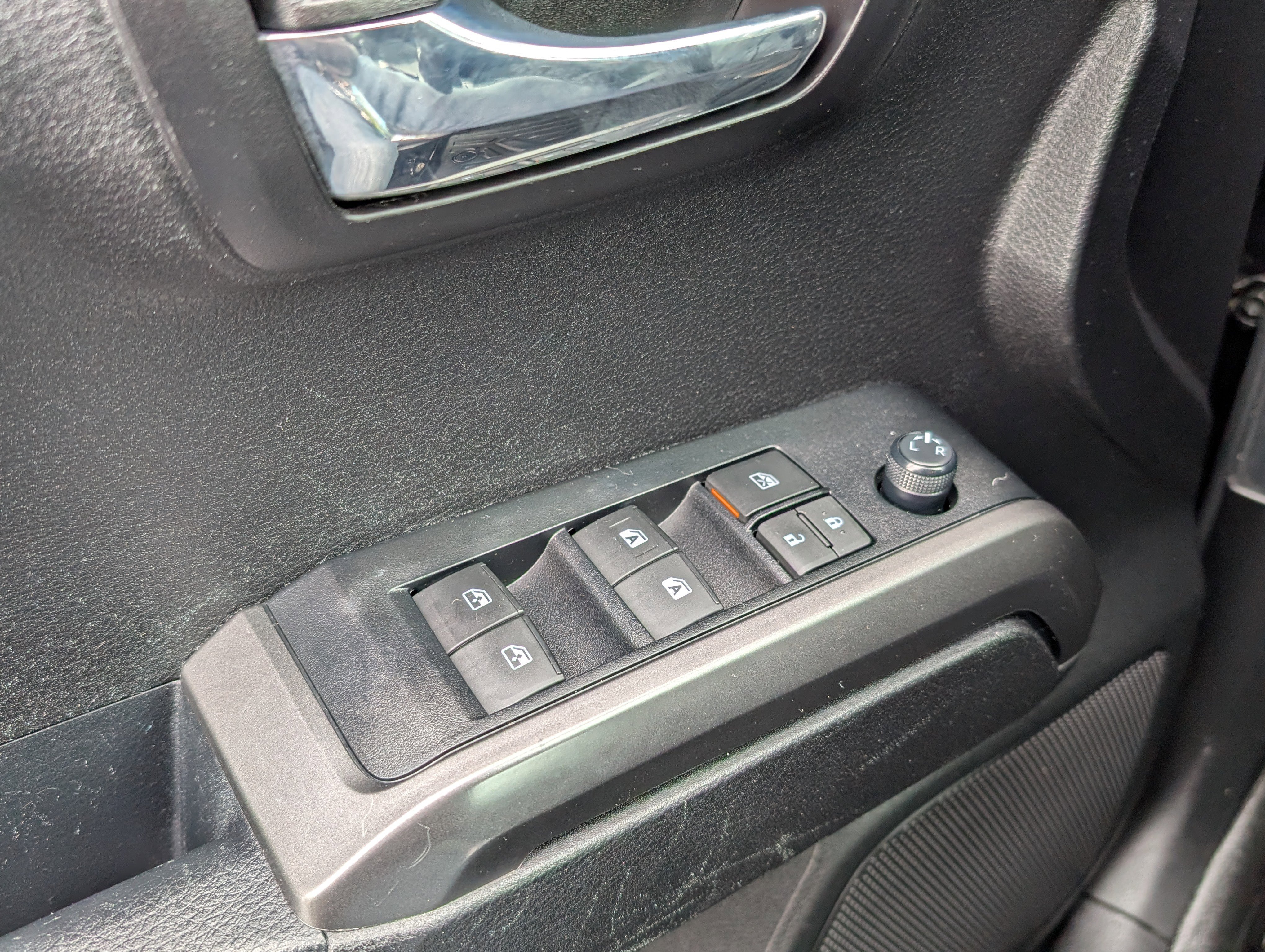 Used 2022 Toyota Tacoma TRD Sport image 17