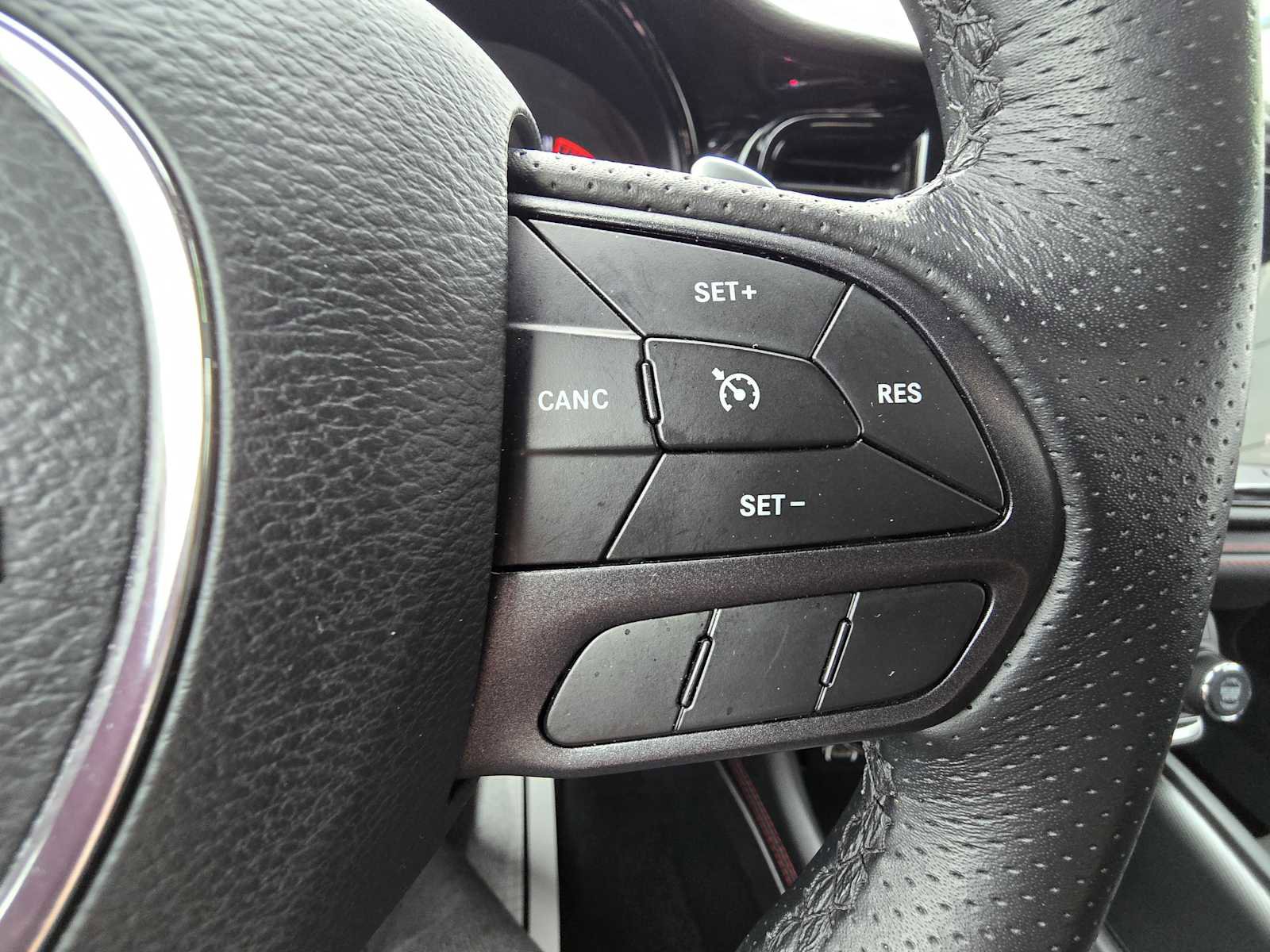 Used 2025 Dodge Durango GT AWD/4WD image 24