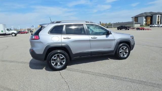 Used 2020 Jeep Cherokee Trailhawk w/ Cold Weather Group image 8