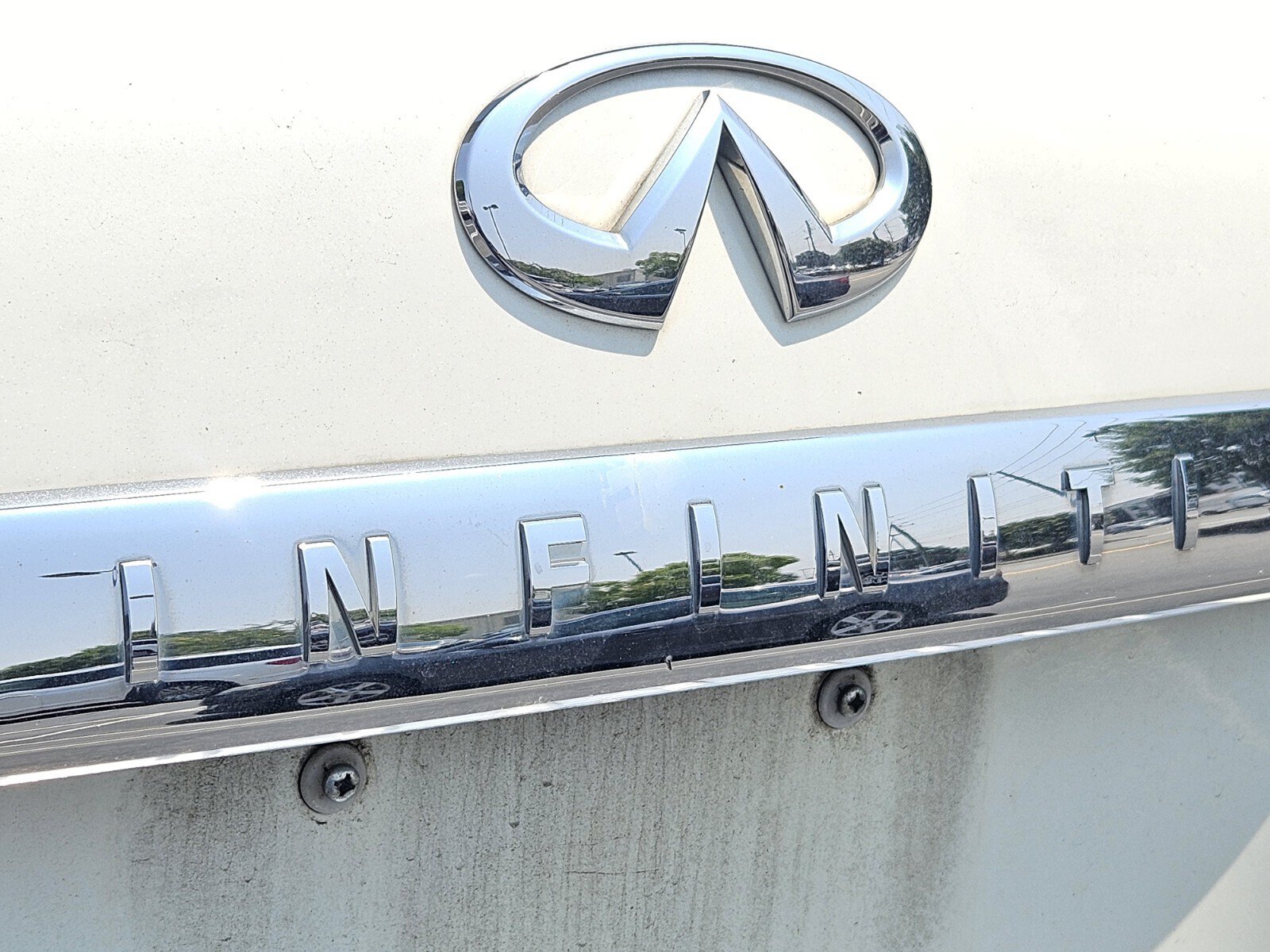 Used 2017 INFINITI QX80 2WD w/ Driver Assistance Package image 34
