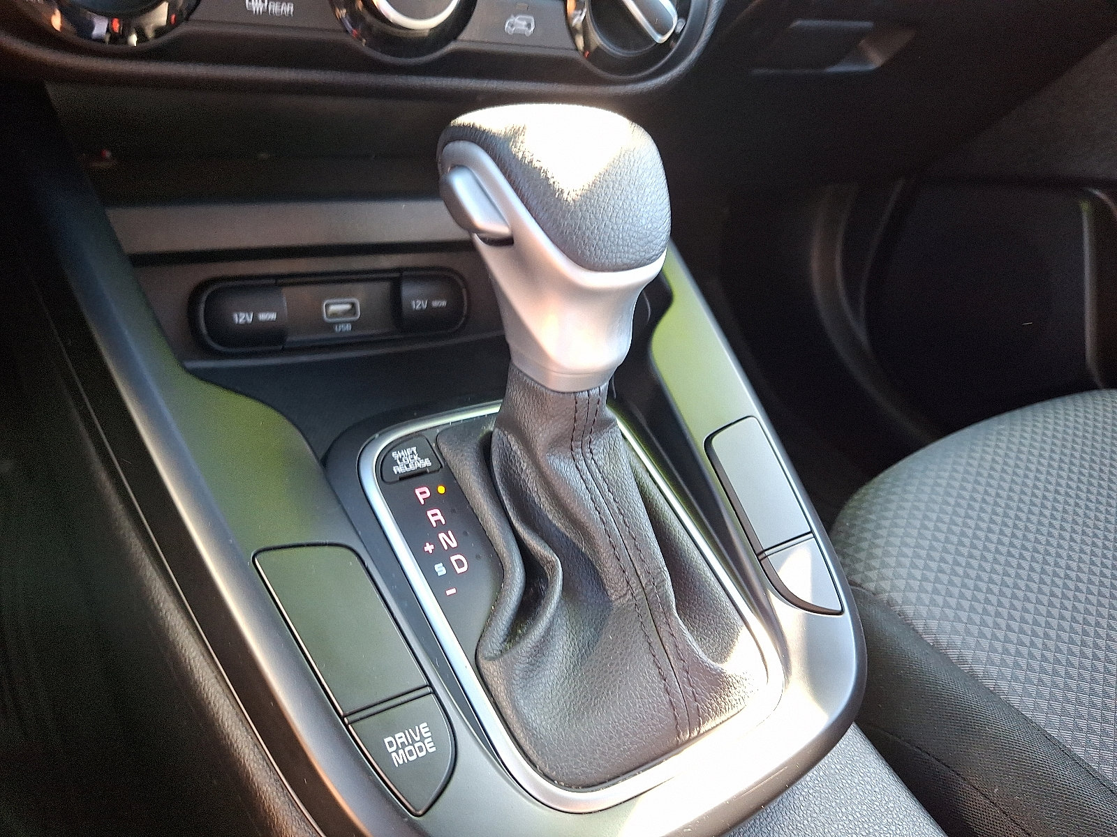 Certified 2022 Kia Soul LX w/ Technology Package image 14