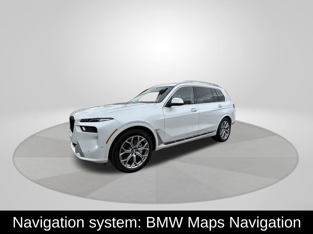 Used 2025 BMW X7 xDrive40i AWD/4WD image 3
