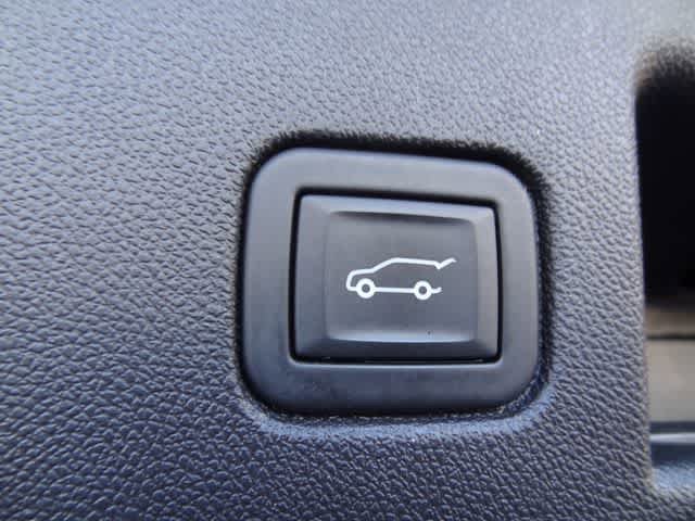 Used 2024 Chevrolet Equinox LT FWD image 10
