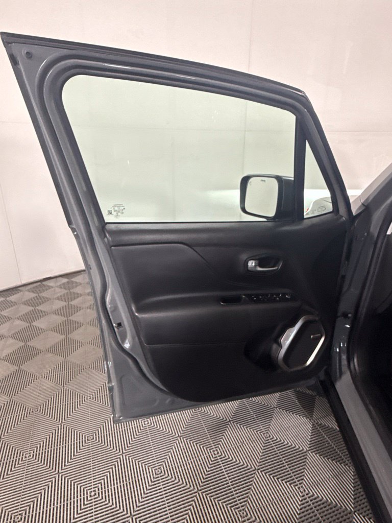 Used 2021 Jeep Renegade Limited w/ Sun & Sound Group AWD/4WD image 14
