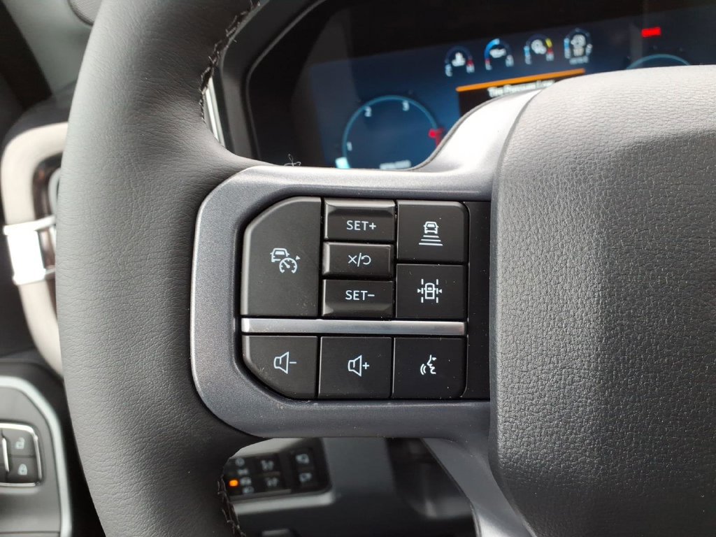 New 2026 Ford F350 Lariat w/ Black Appearance Package AWD/4WD image 15