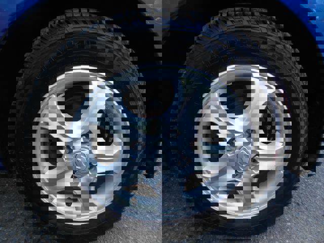 Used 2004 Hyundai Elantra GT image 26