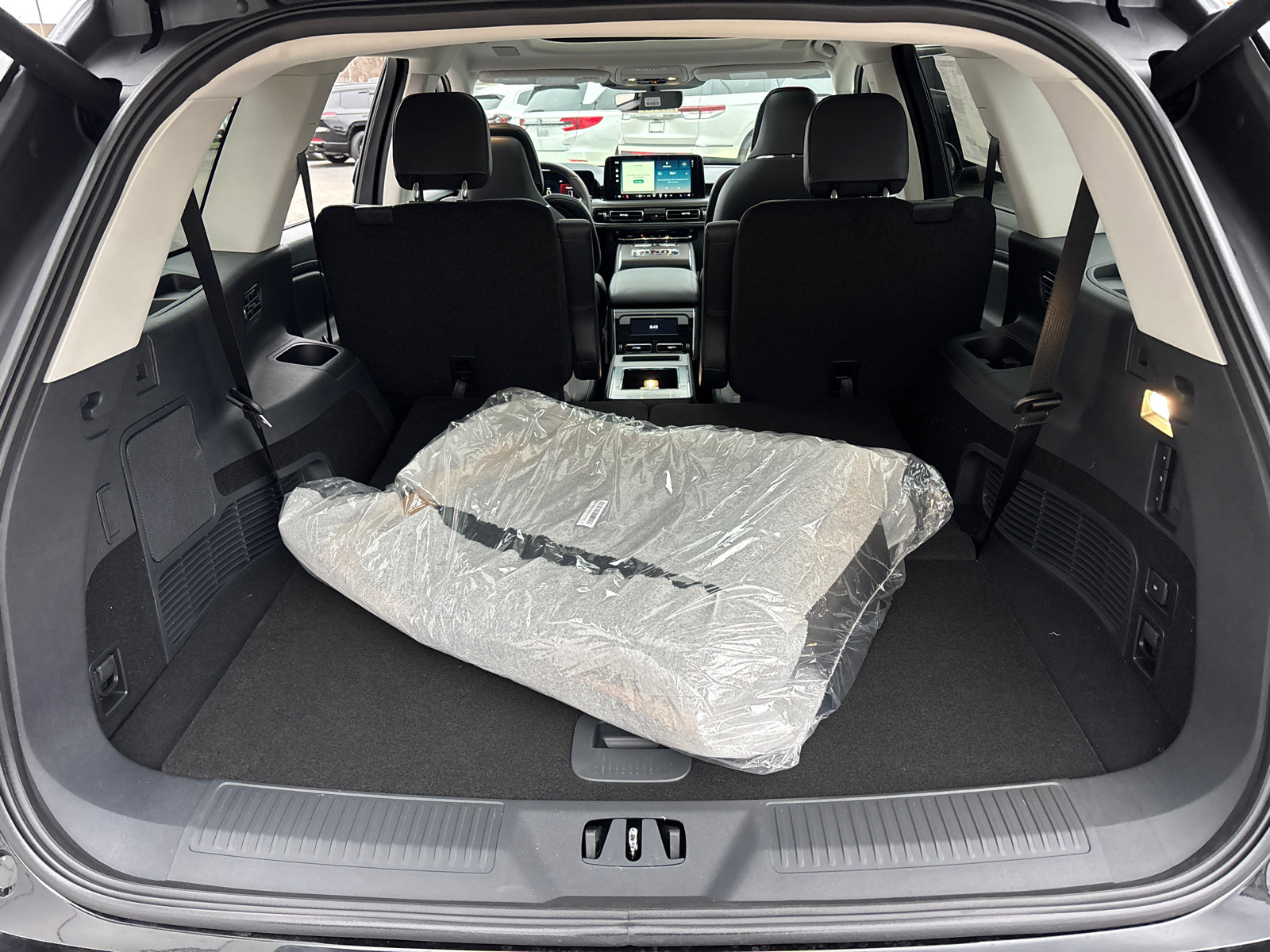 New 2026 Lincoln Aviator Reserve AWD/4WD image 9