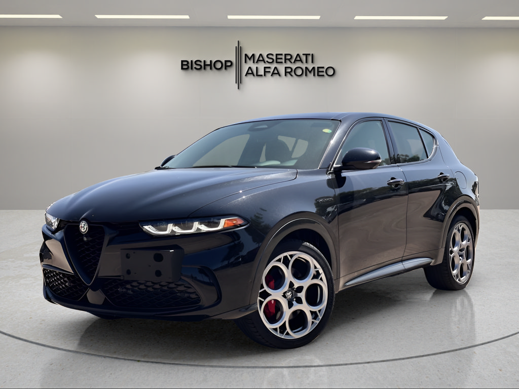 Used 2024 Alfa Romeo Tonale Veloce AWD/4WD image 2