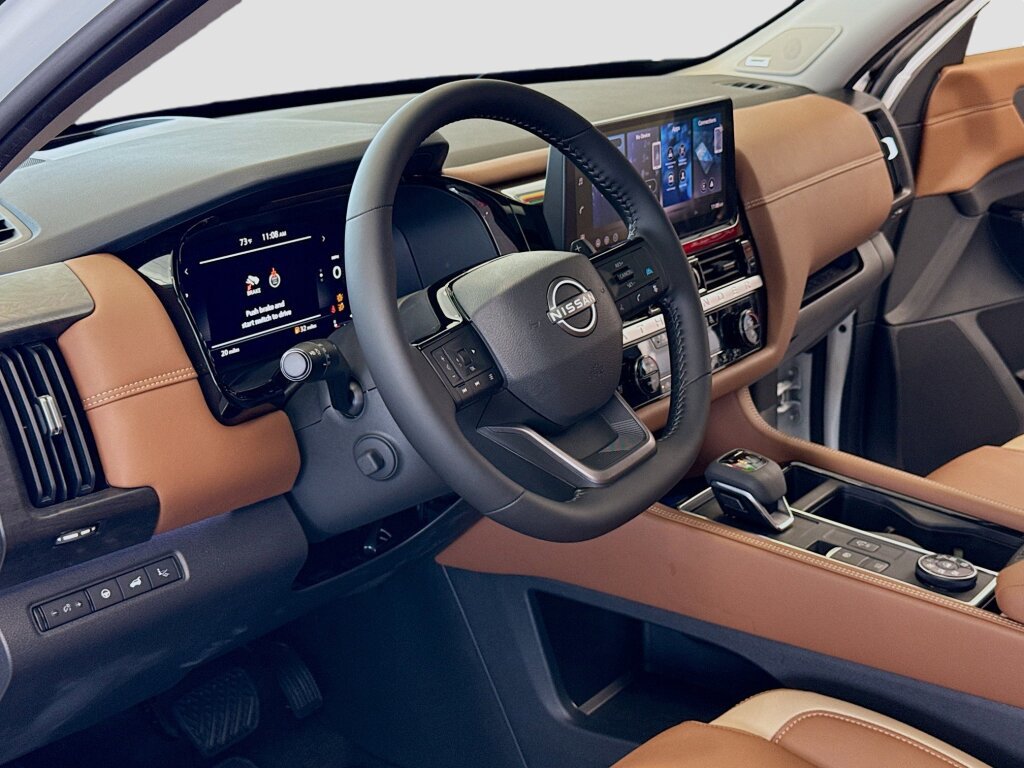 New 2026 Nissan Pathfinder Platinum AWD/4WD image 4