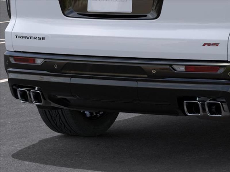 New 2026 Chevrolet Traverse RS w/ LPO, Floor Liner Package FWD image 14