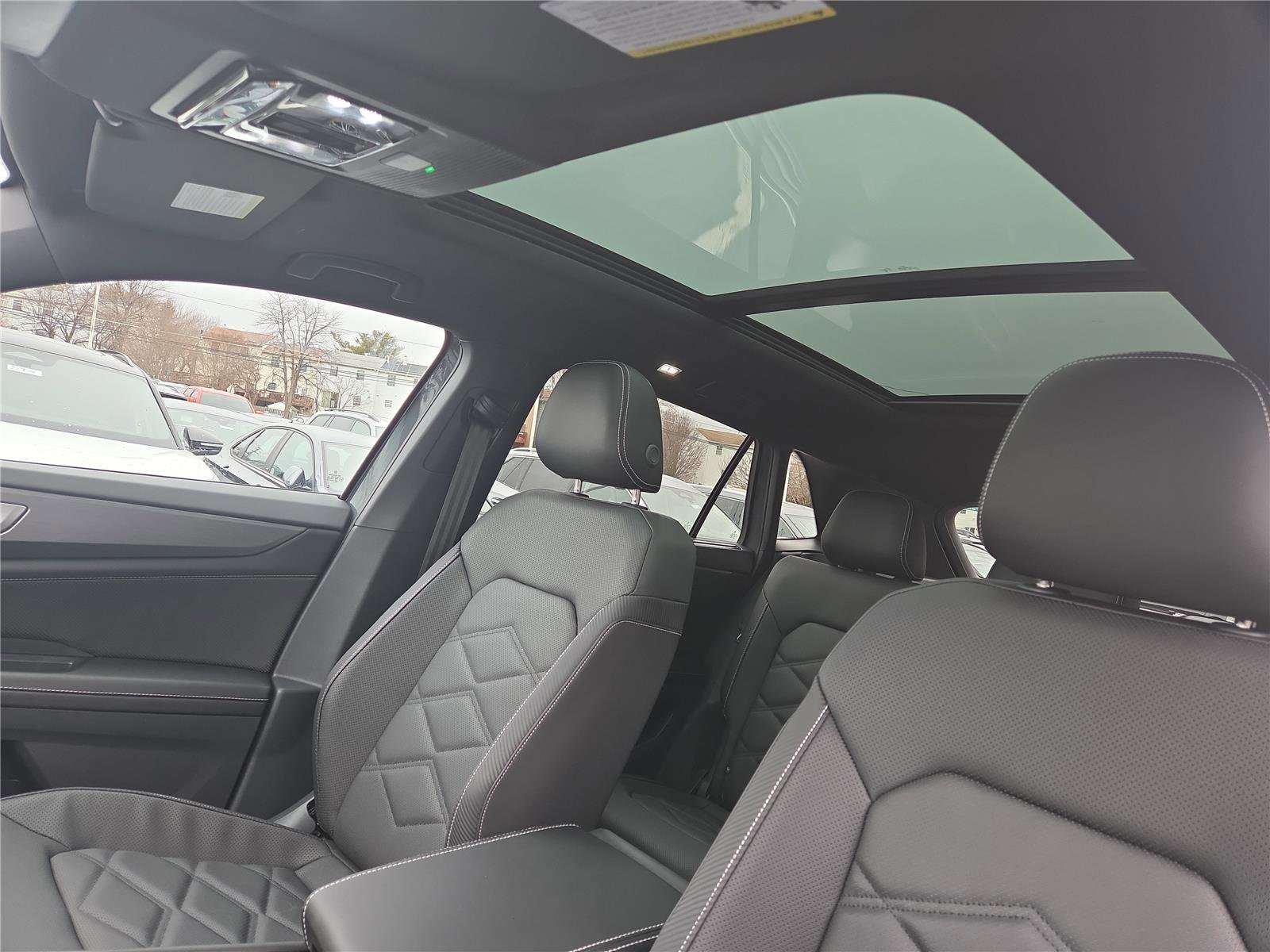 New 2026 Volkswagen Atlas Cross Sport SE image 22