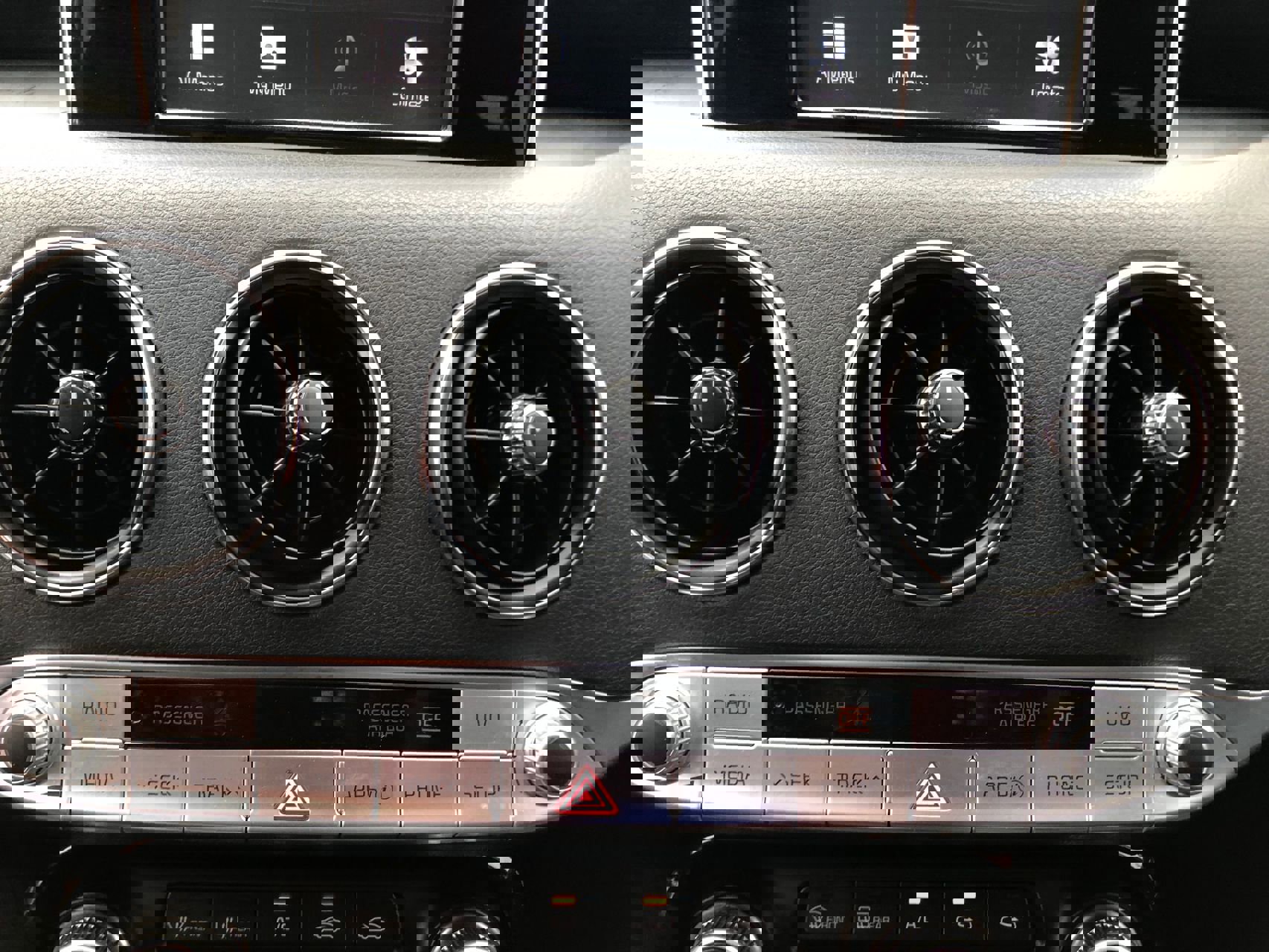 Used 2019 Kia Stinger image 24