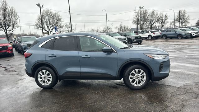 Certified 2023 Ford Escape Active w/ Tech Pack #2 image 3