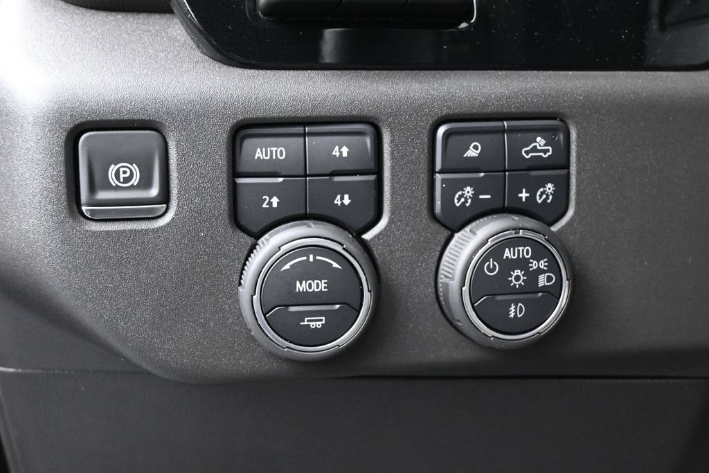 Used 2025 Chevrolet Silverado 1500 ZR2 w/ Technology Package AWD/4WD image 16