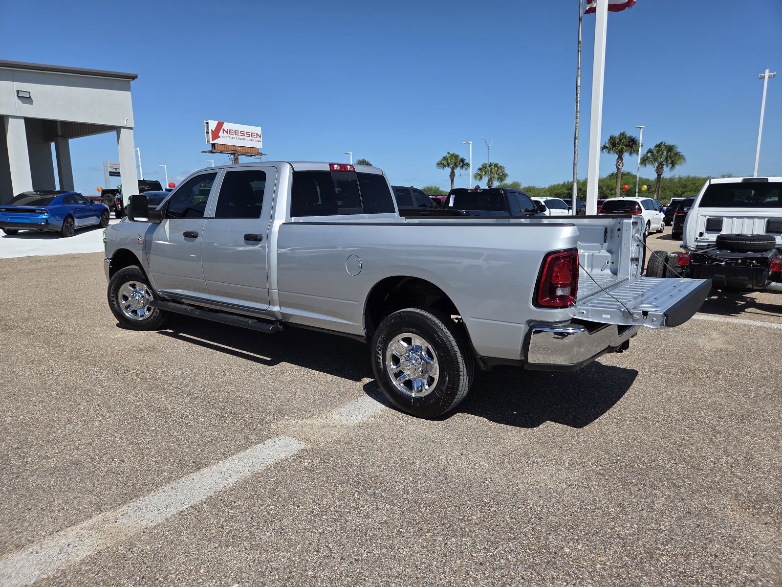 New 2026 RAM 3500 Tradesman AWD/4WD image 26