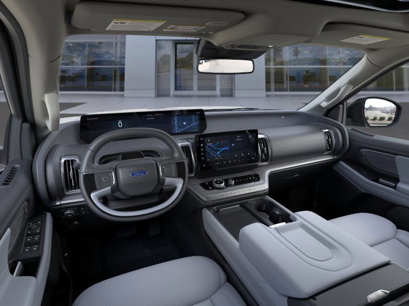 New 2025 Ford Expedition Platinum image 9
