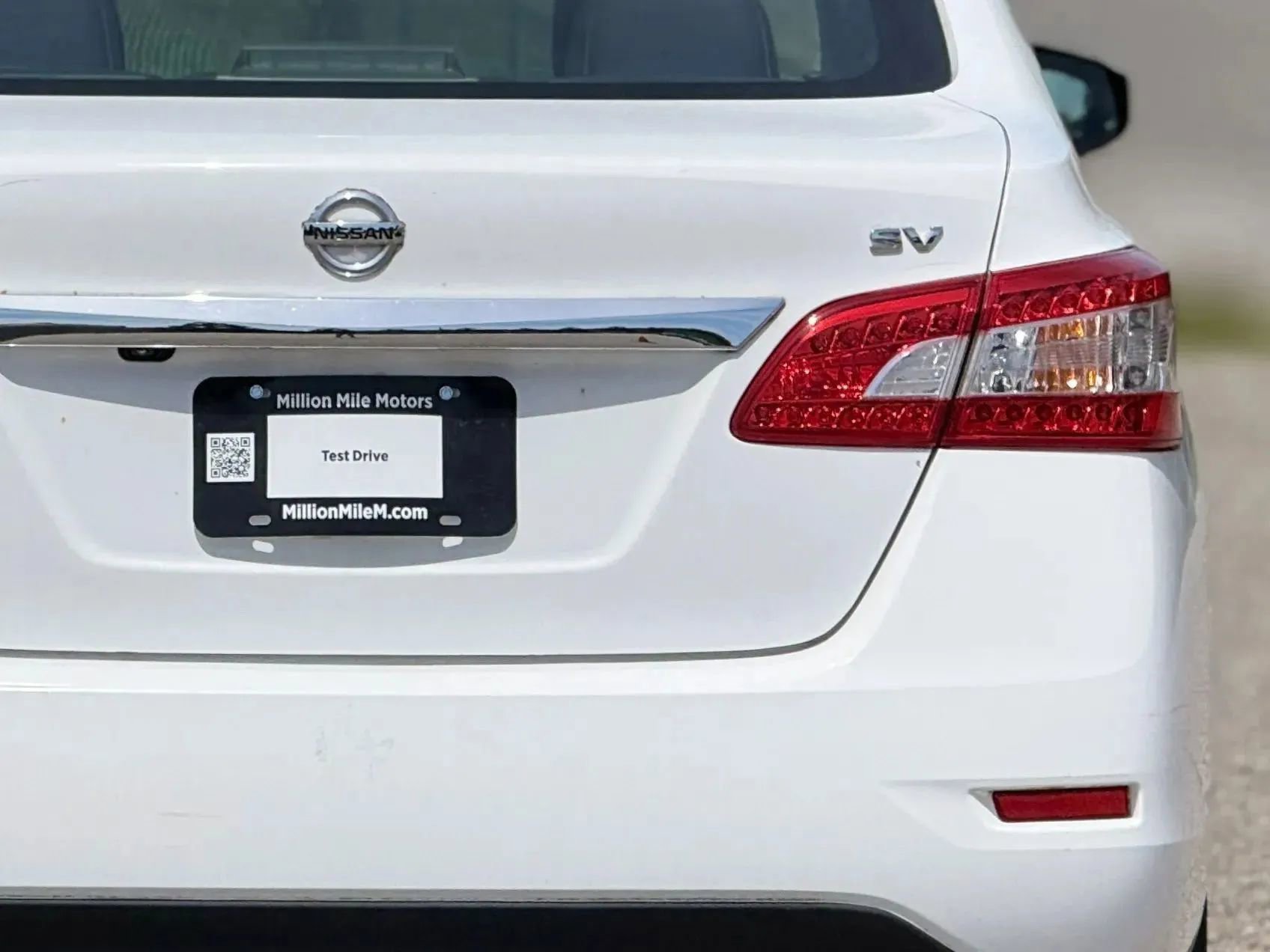 Used 2015 Nissan Sentra SV FWD image 14