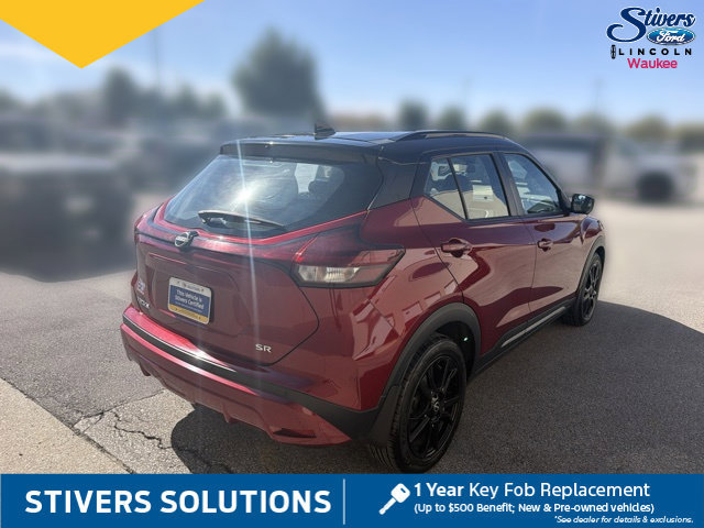 Used 2023 Nissan Kicks SR w/ SR Premium Package FWD image 6