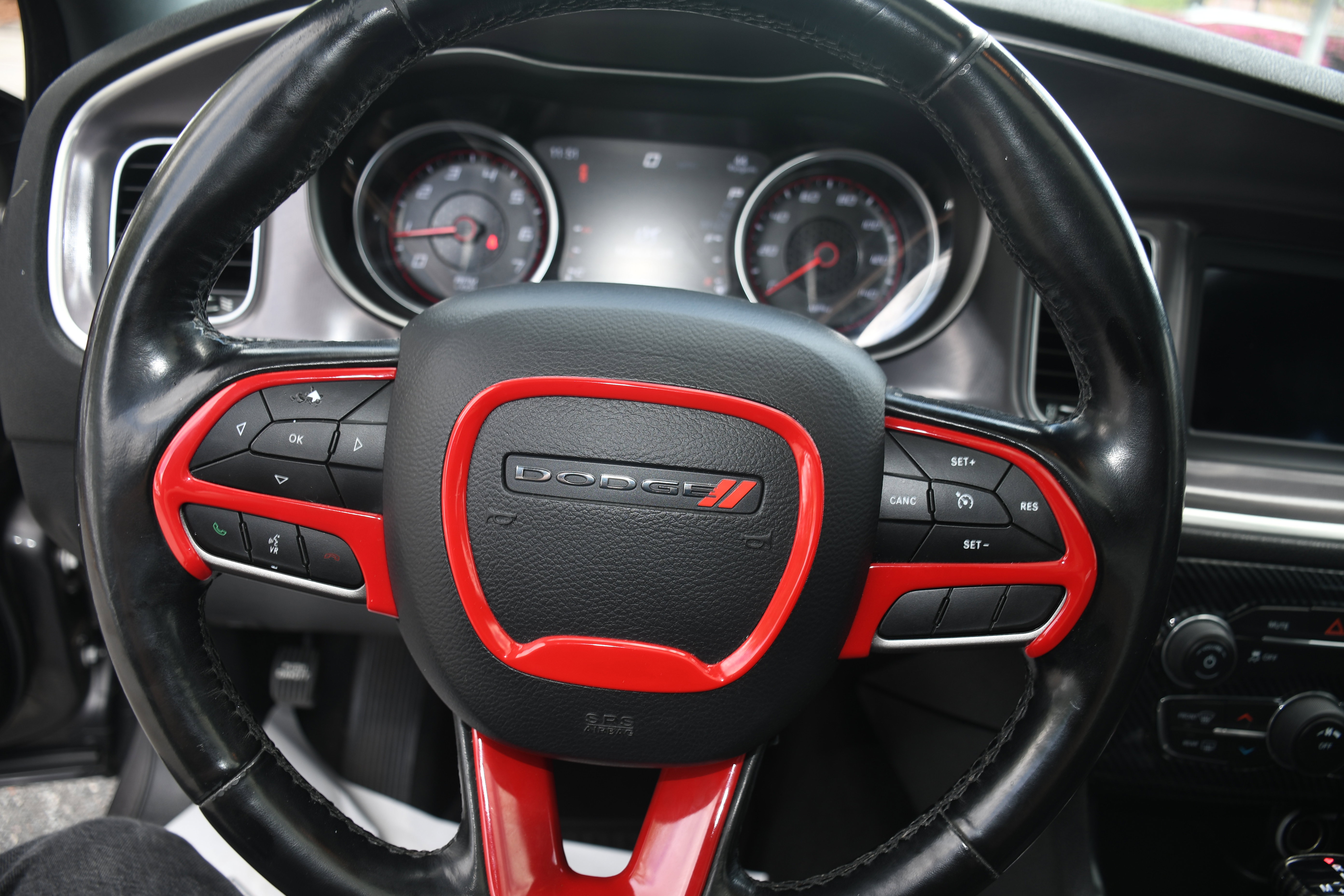 Used 2020 Dodge Charger SXT w/ Leather Interior Group image 14