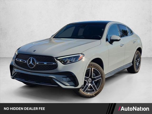 Used 2025 Mercedes-Benz GLC 300 4MATIC image 1