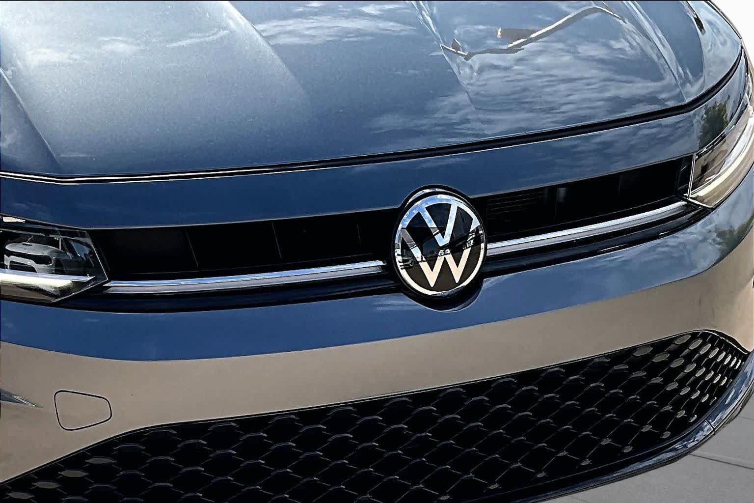 Used 2025 Volkswagen Jetta Sport FWD image 27