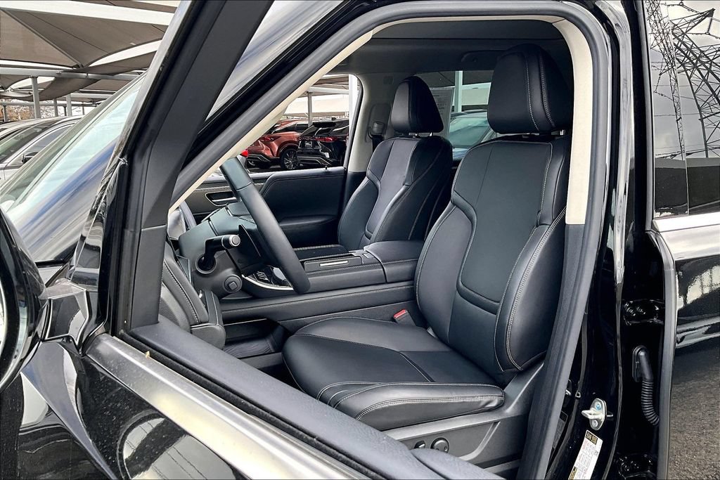 Certified 2025 INFINITI QX80 Pure w/ Cargo Package AWD/4WD image 35