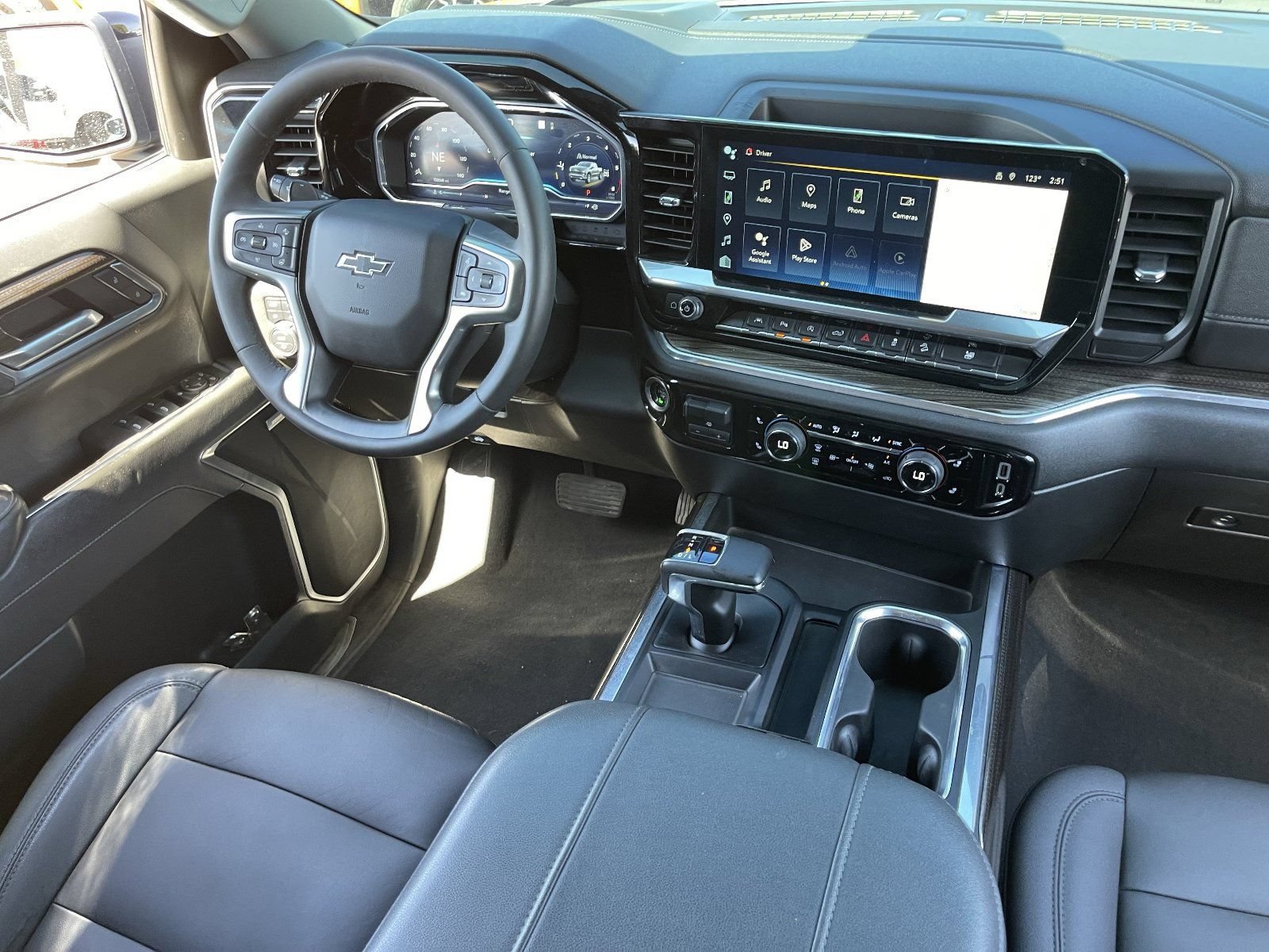 Certified 2023 Chevrolet Silverado 1500 RST AWD/4WD image 15