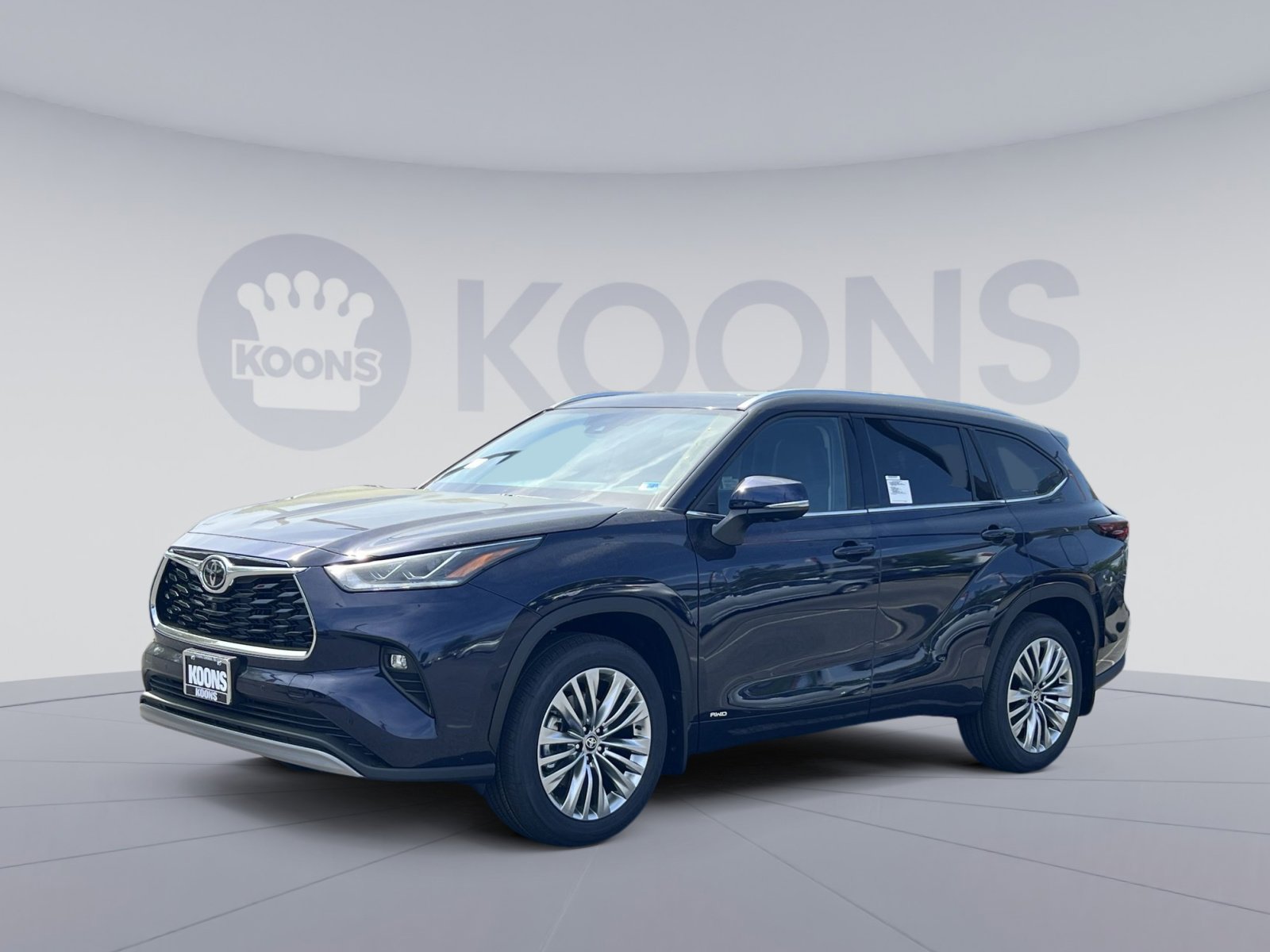 New 2026 Toyota Highlander Platinum image 1