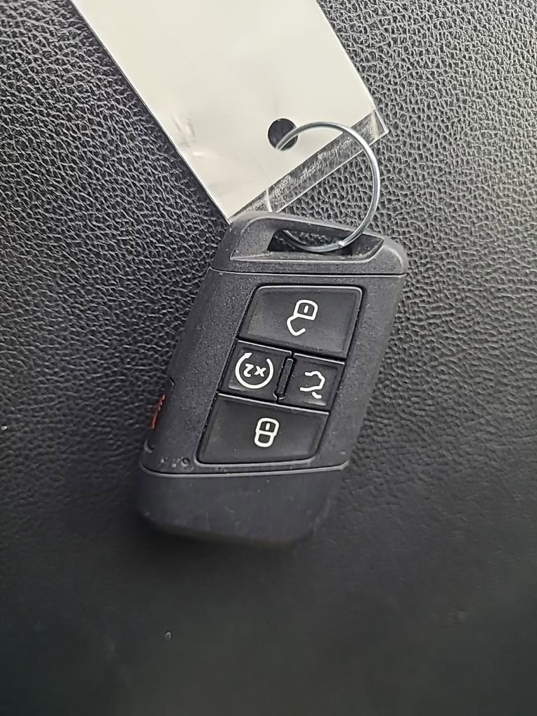 Used 2021 Volkswagen Atlas Cross Sport SE image 29