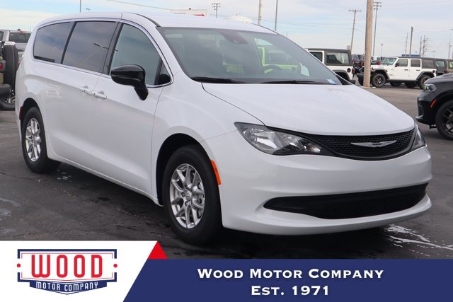 New 2026 Chrysler Voyager LX