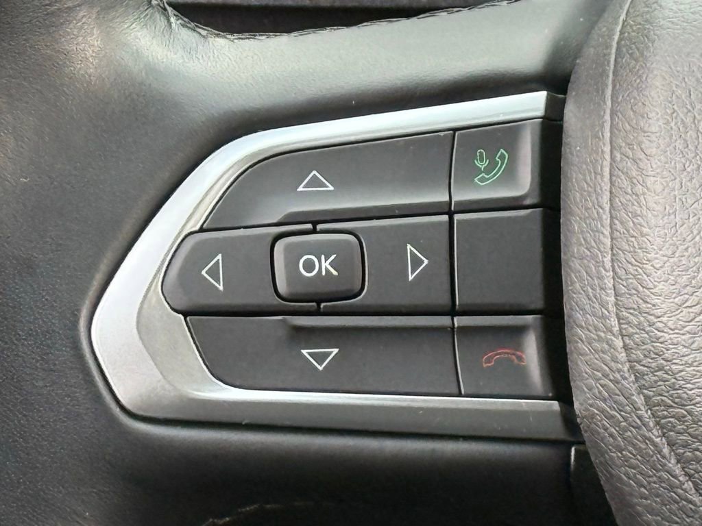 Used 2022 Jeep Compass Latitude image 27