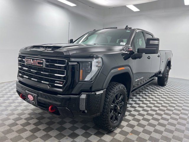 Used 2024 GMC Sierra 3500 AT4 w/ AT4 Premium Plus Package image 2